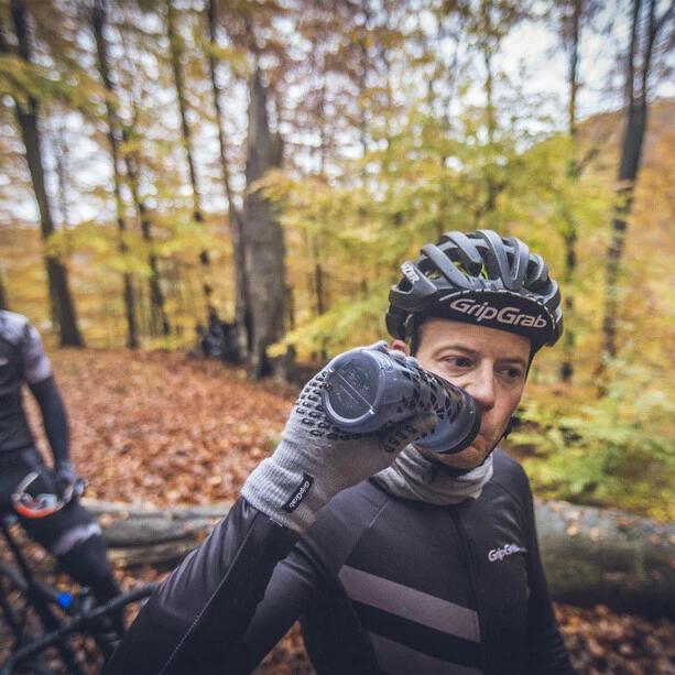 GripGrab Trinkflasche 600ml Grau/schwarz 5 GripGrab Trinkflasche 600ml Grau/schwarz – Bild 3